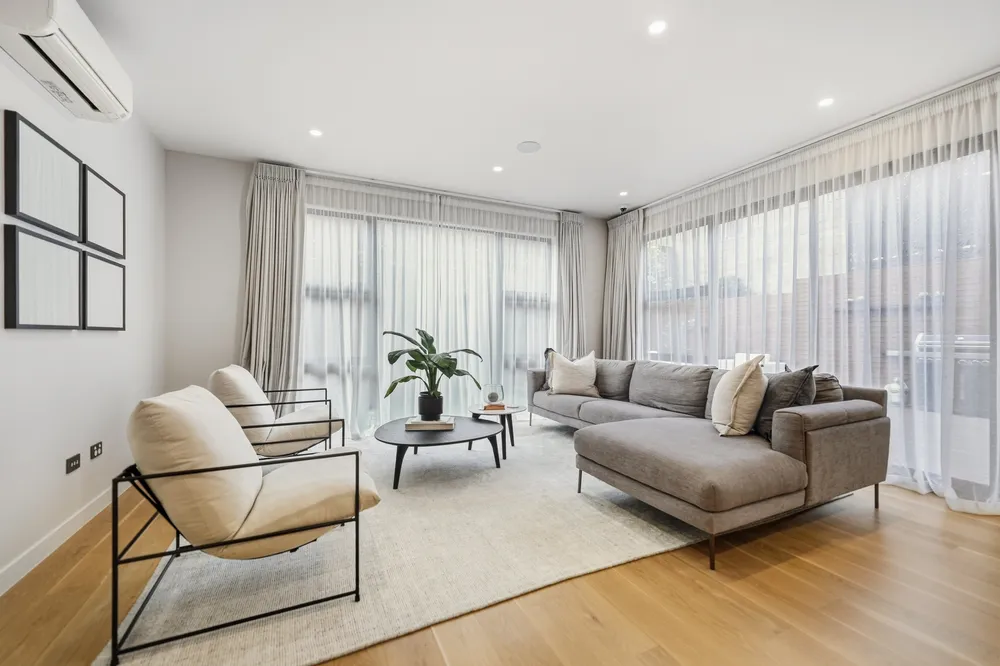Photos of 60 St Leonards Road
