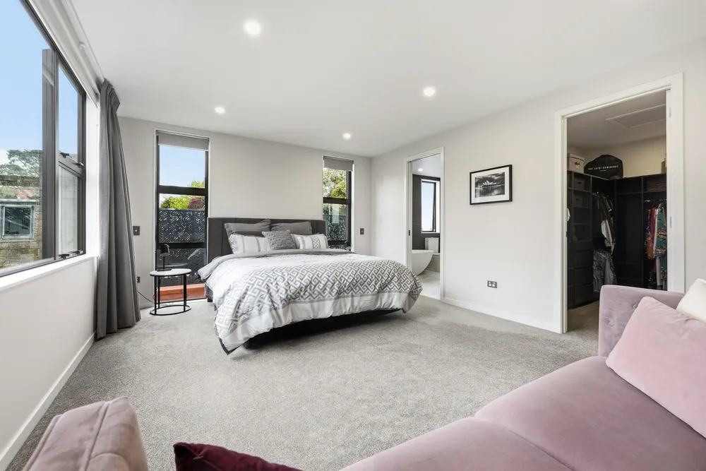 Photos of 60 St Leonards Road