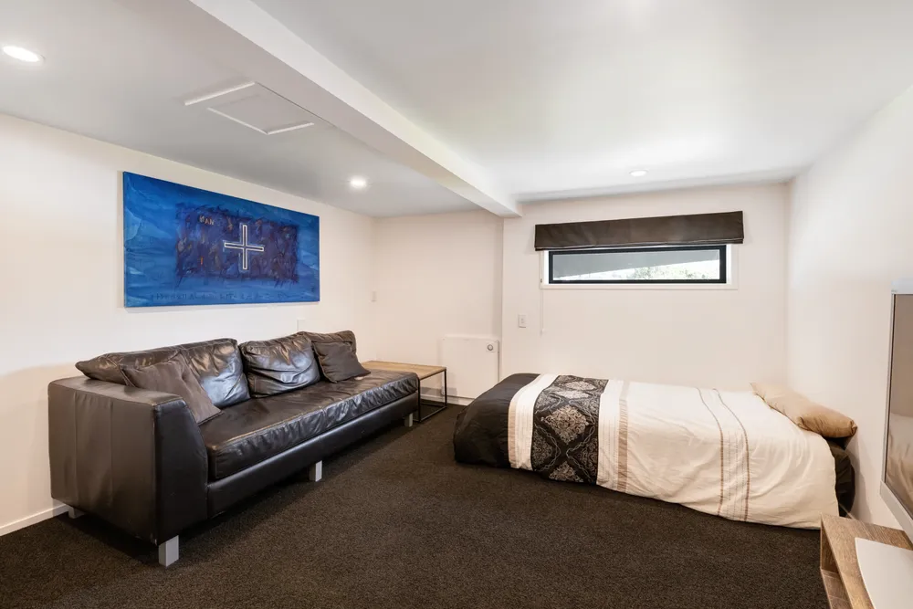 Photos of 15 Leiden Place