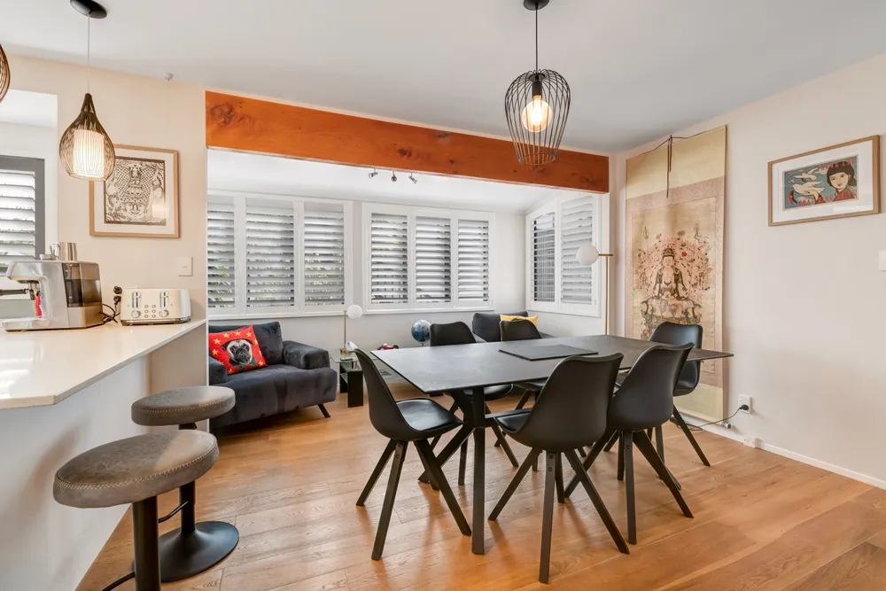 Photos of 15 Leiden Place