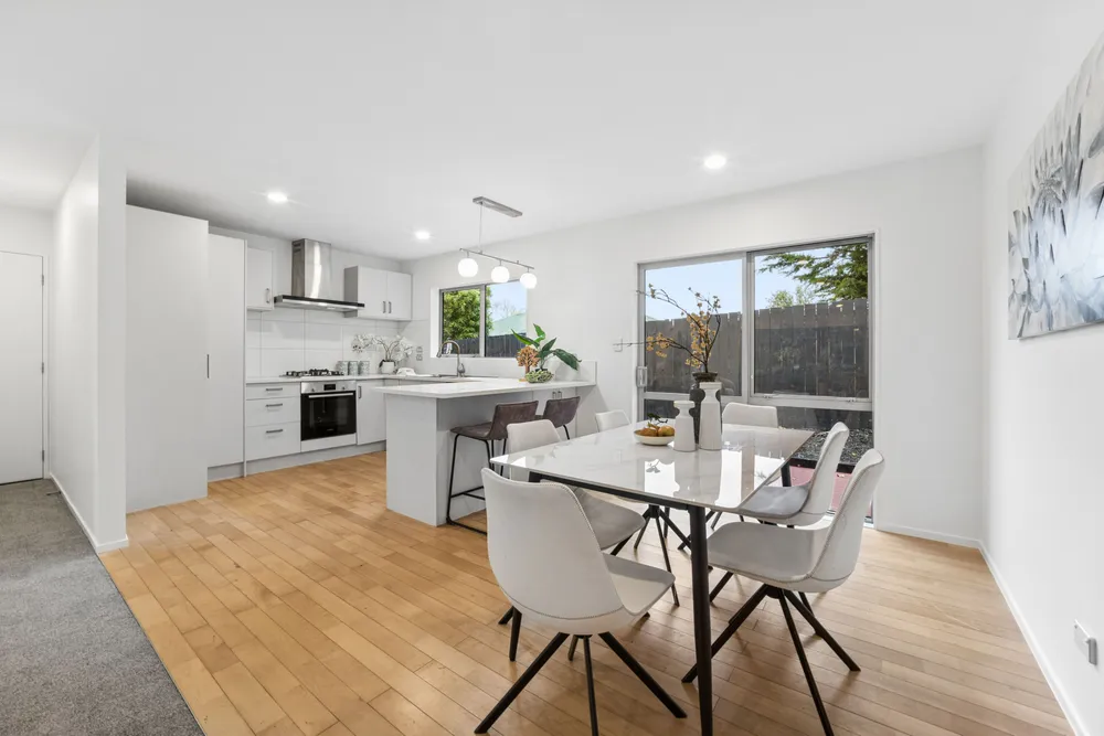 Photos of 45A Gardner Avenue