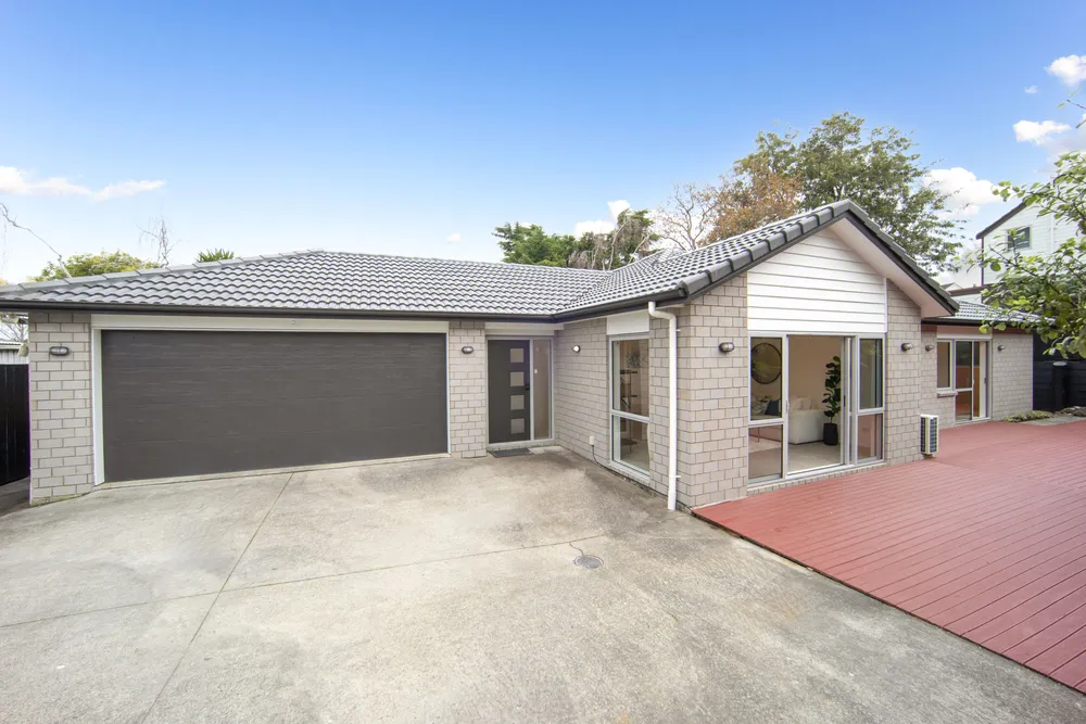 Photos of 45A Gardner Avenue