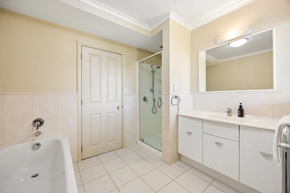 Photos of 18A Rewi Road