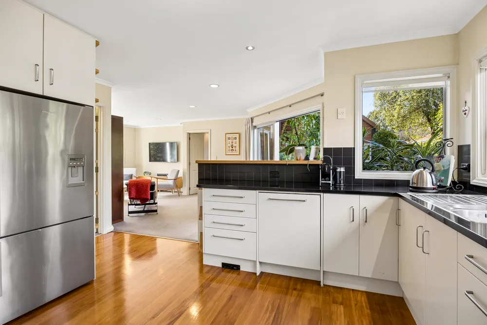 Photos of 18A Rewi Road