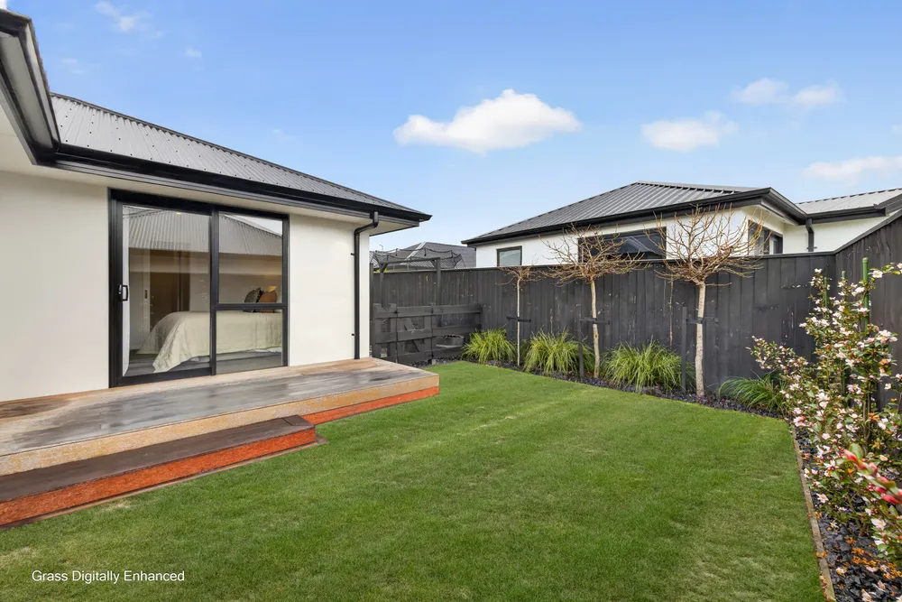 Photos of 16 Spalling Road