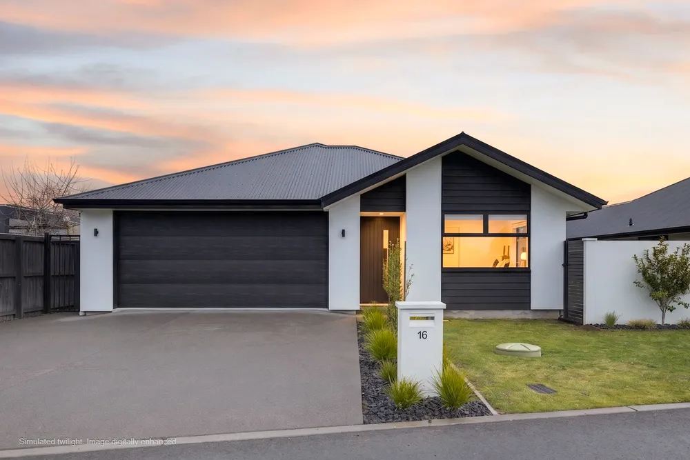 Photos of 16 Spalling Road