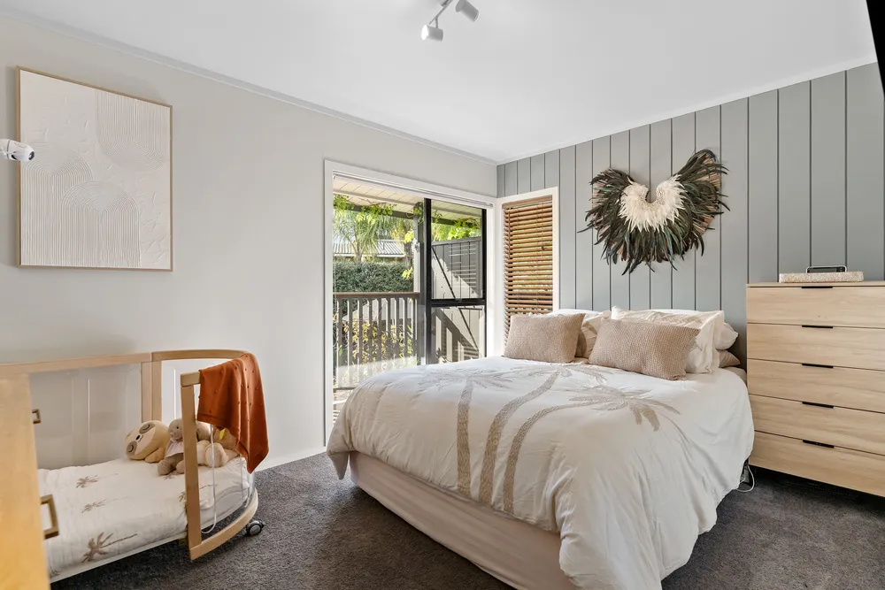 Photos of 16 Picasso Drive