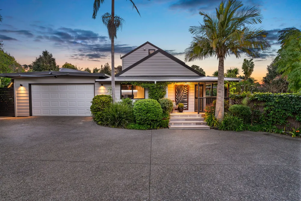 Photos of 16 Picasso Drive