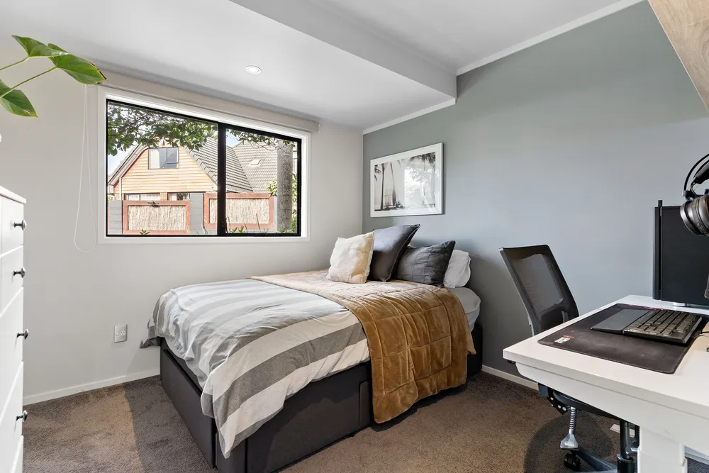 Photos of 16 Picasso Drive