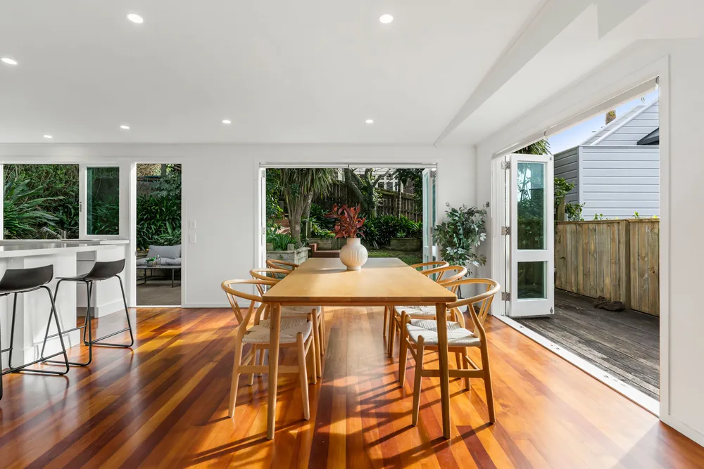 Photos of 19 St Aubyn Street