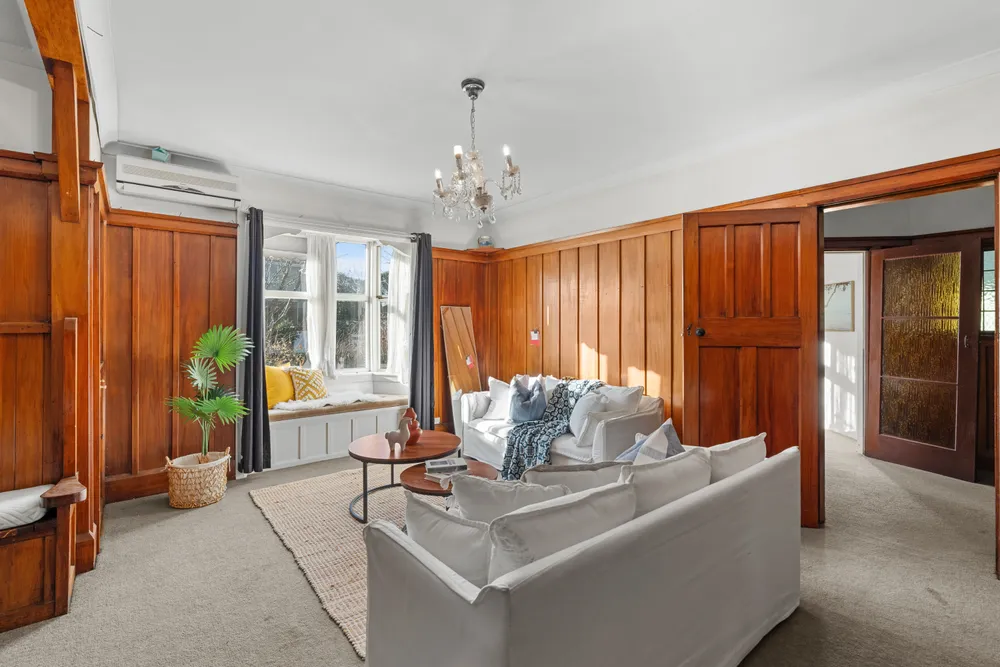 Photos of 577 Manchester Street
