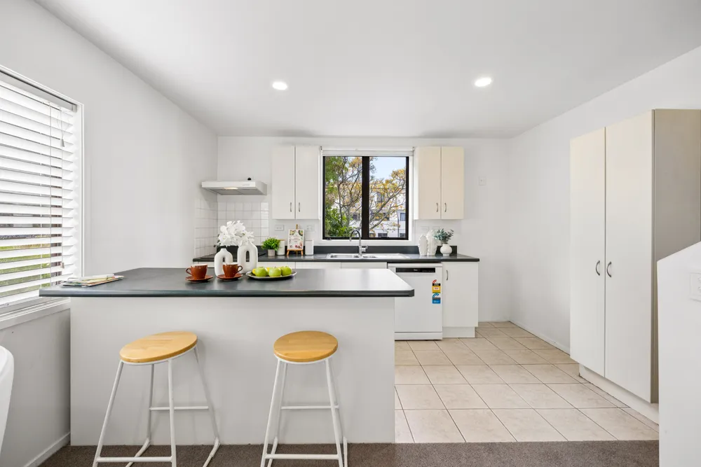 Photos of 10/27 Rossmay Terrace