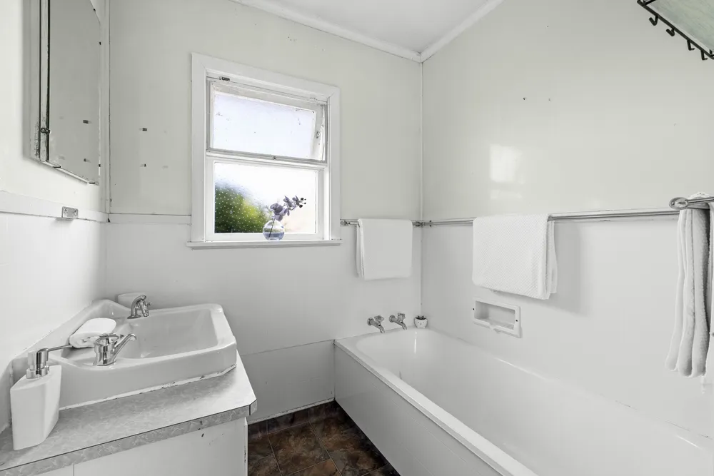 Photos of 4 Trevelyan Street