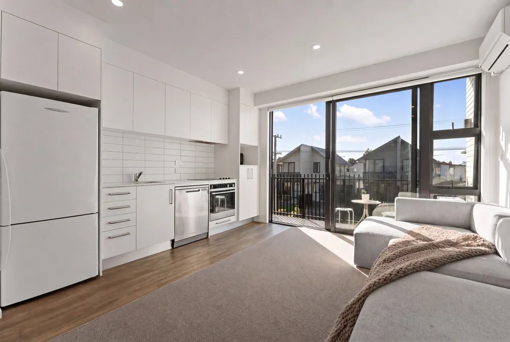 Photos of 107/38E Fraser Avenue