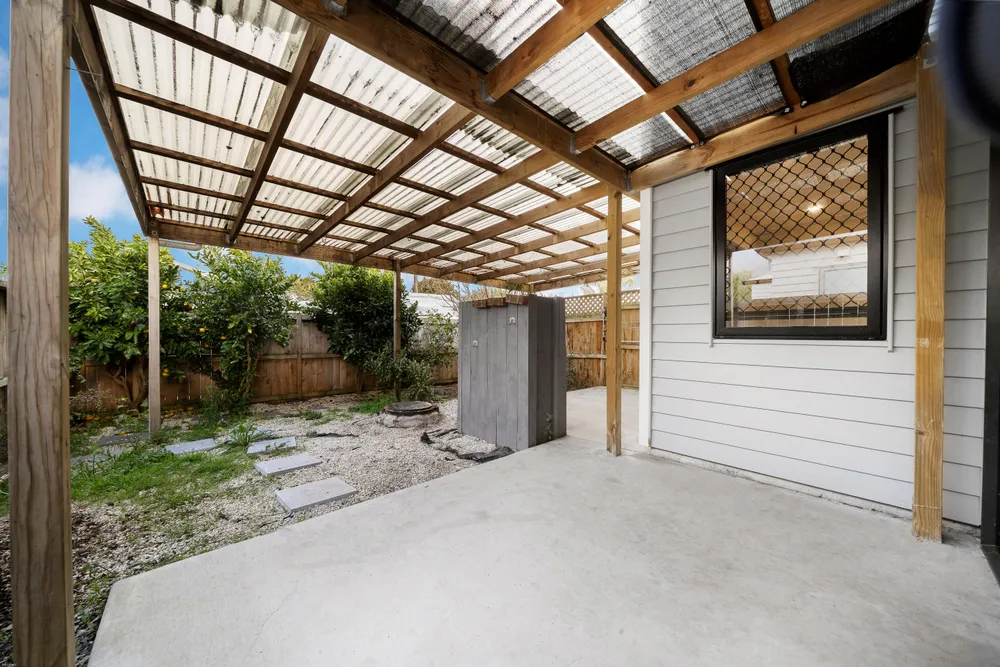 Photos of 42 Farmland Road
