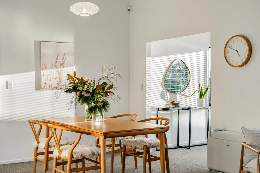 Photos of 193 Abbotts Way