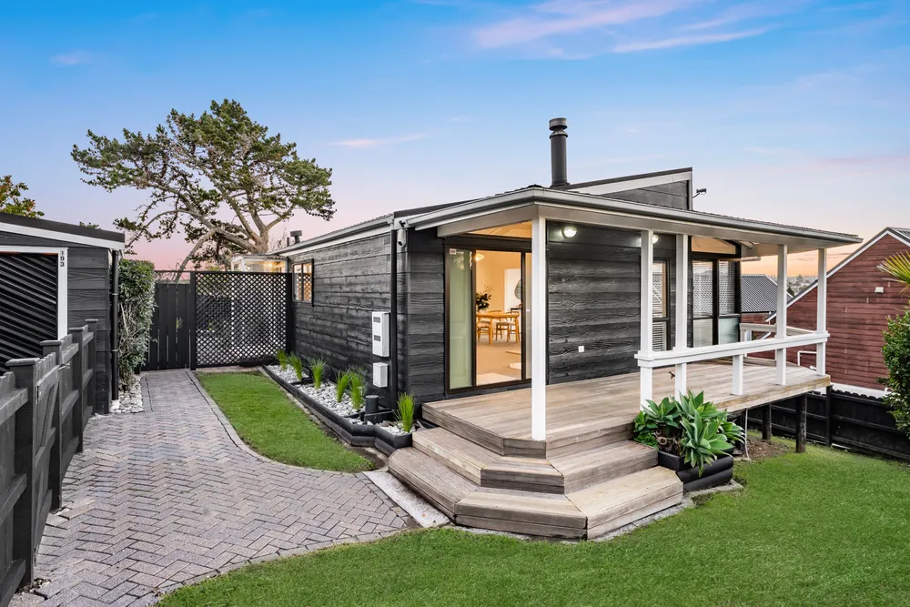 Photos of 193 Abbotts Way