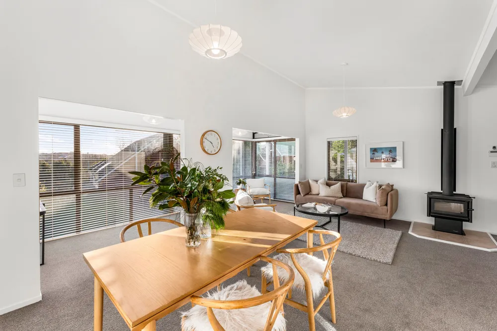 Photos of 193 Abbotts Way