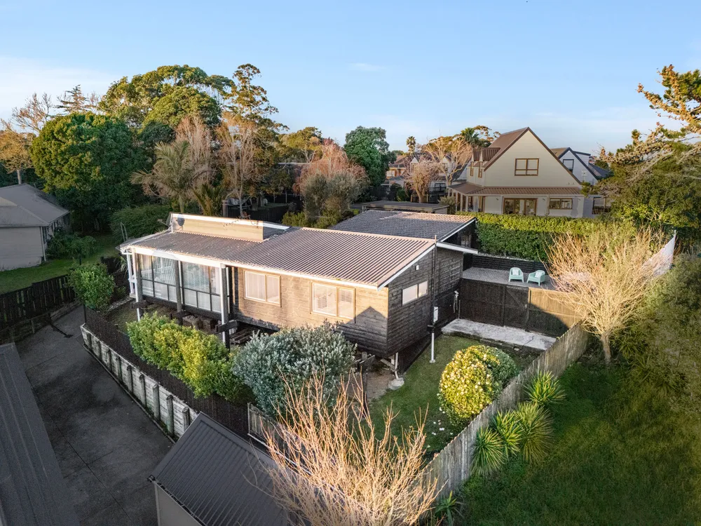 Photos of 193 Abbotts Way