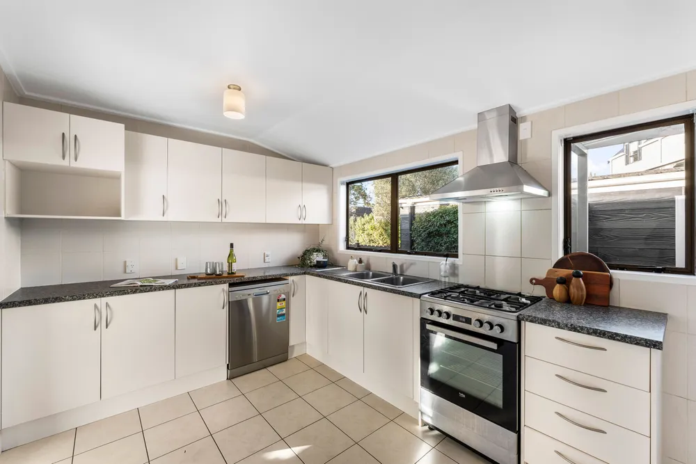 Photos of 193 Abbotts Way