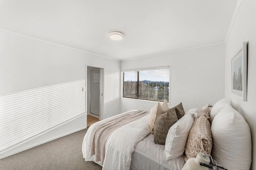 Photos of 193 Abbotts Way