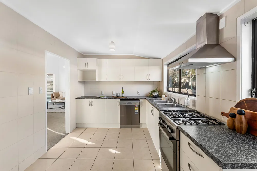Photos of 193 Abbotts Way