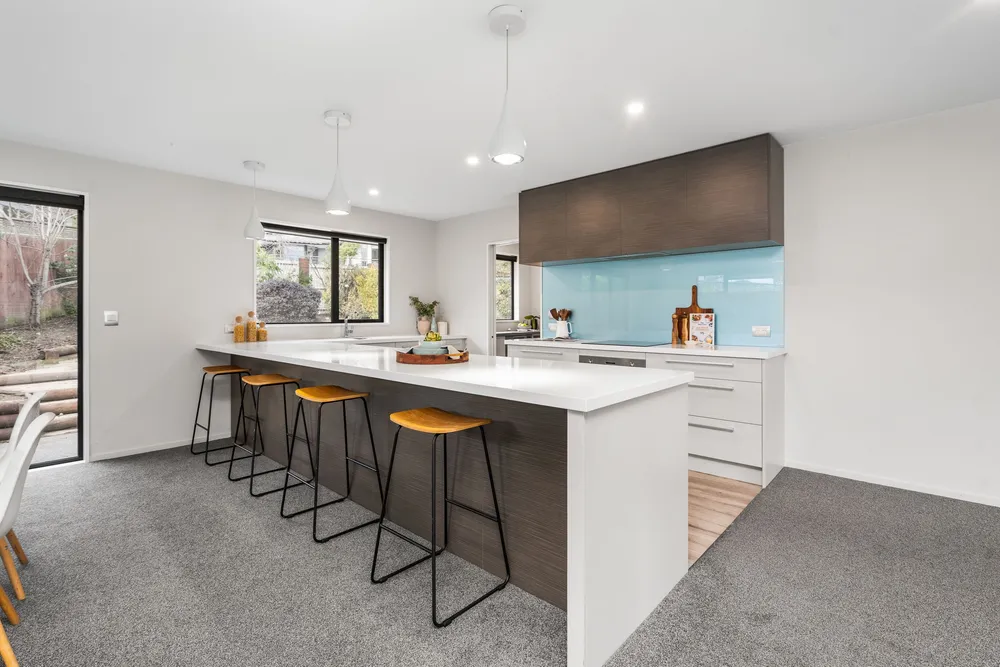 Photos of 10 Lucas Lane
