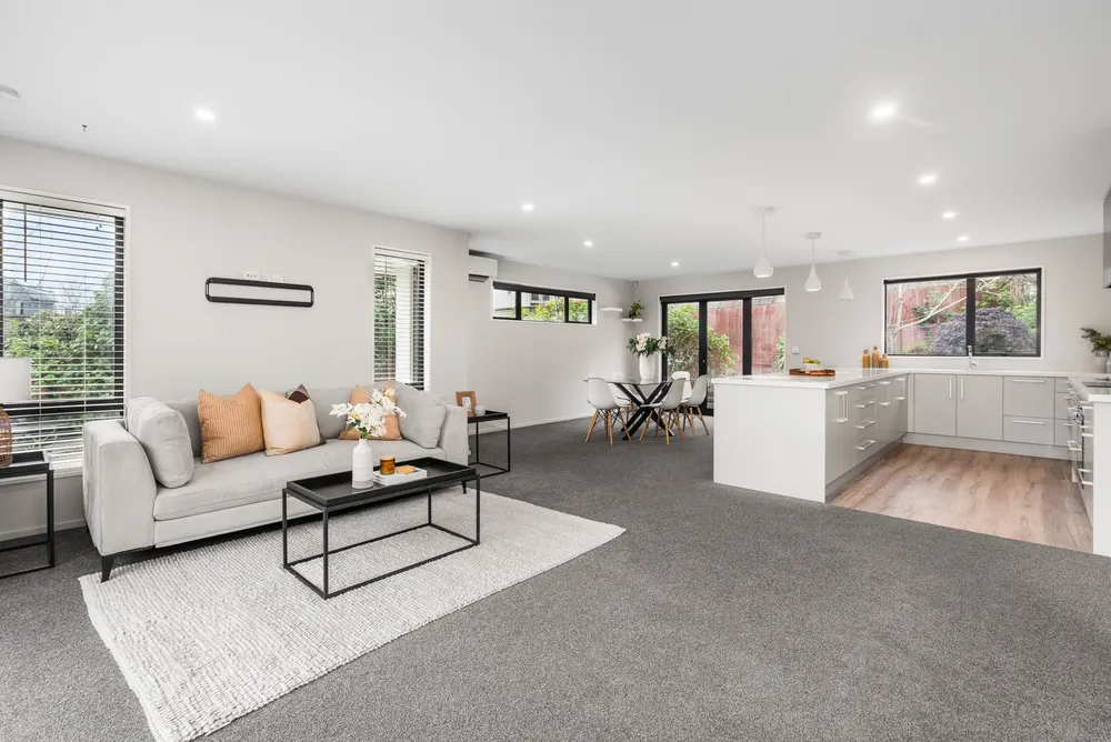 Photos of 10 Lucas Lane
