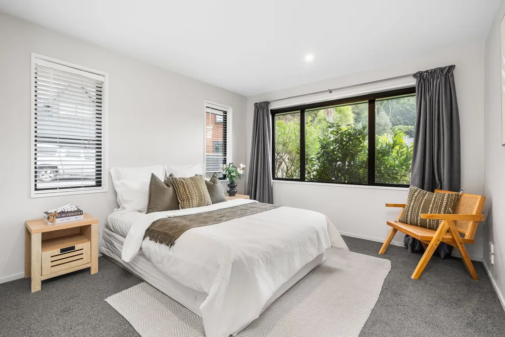 Photos of 10 Lucas Lane