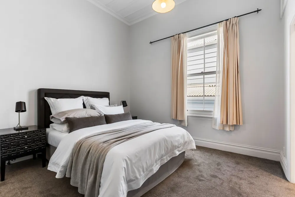 Photos of 37 Cooper Street