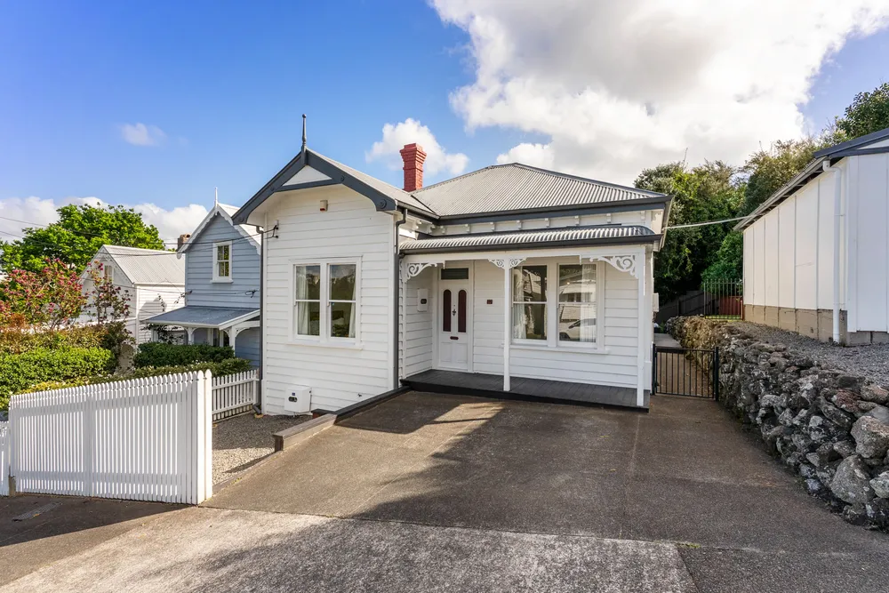 Photos of 37 Cooper Street