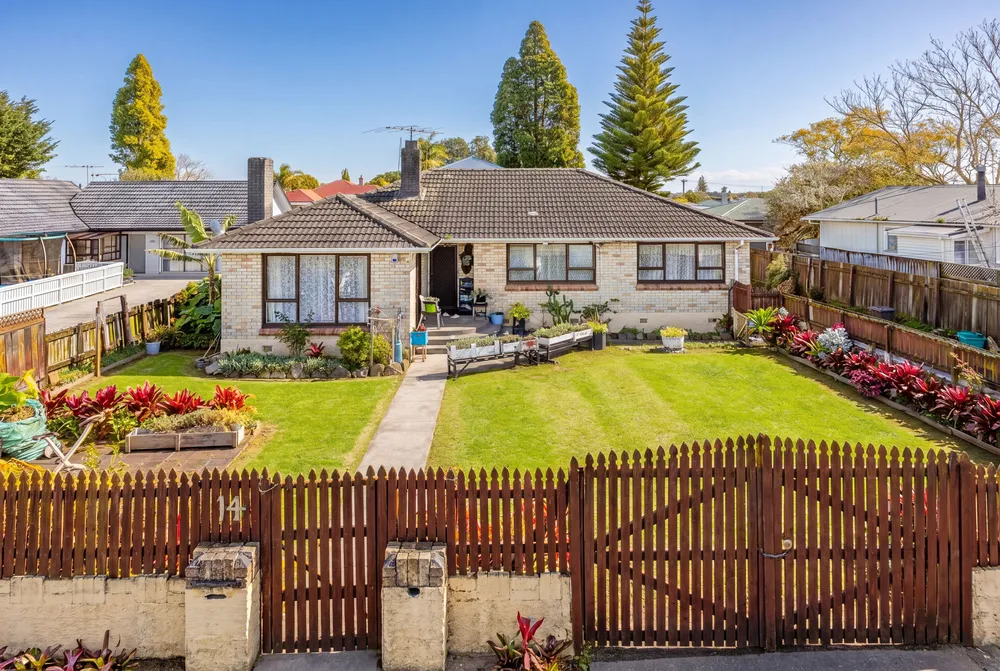Photos of 14 Grove Road