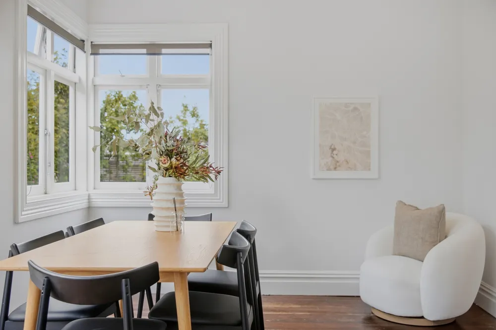 Photos of 35A Holly Street