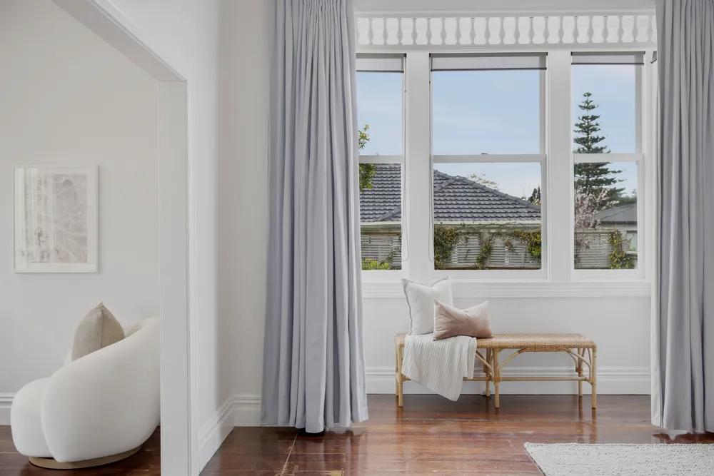 Photos of 35A Holly Street