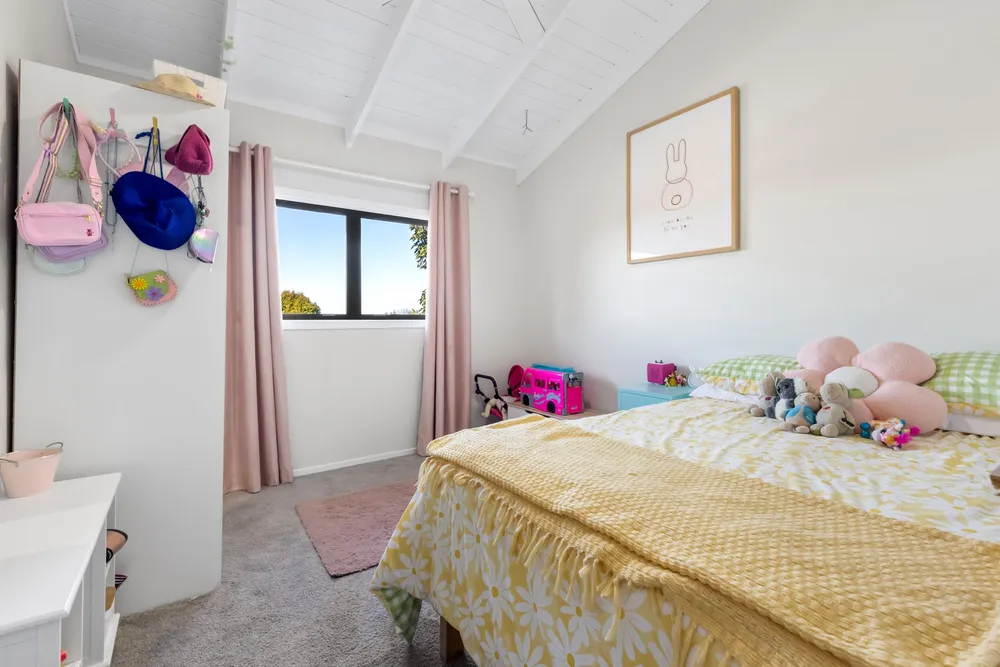 Photos of 10 Orewa Heights Crescent