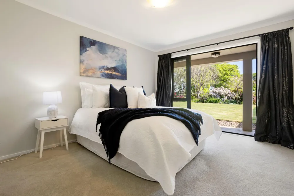 Photos of 491E Bruntwood Road