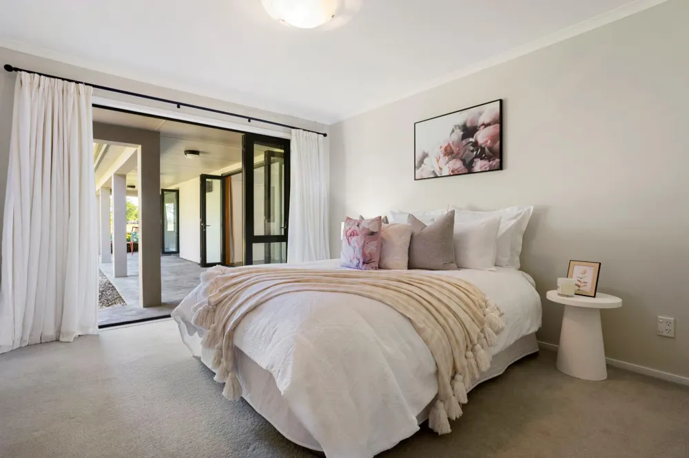 Photos of 491E Bruntwood Road