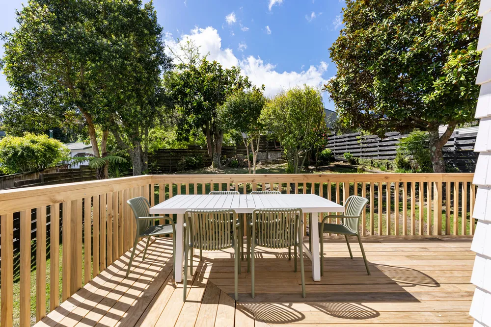 Photos of 15 Rosecamp Road