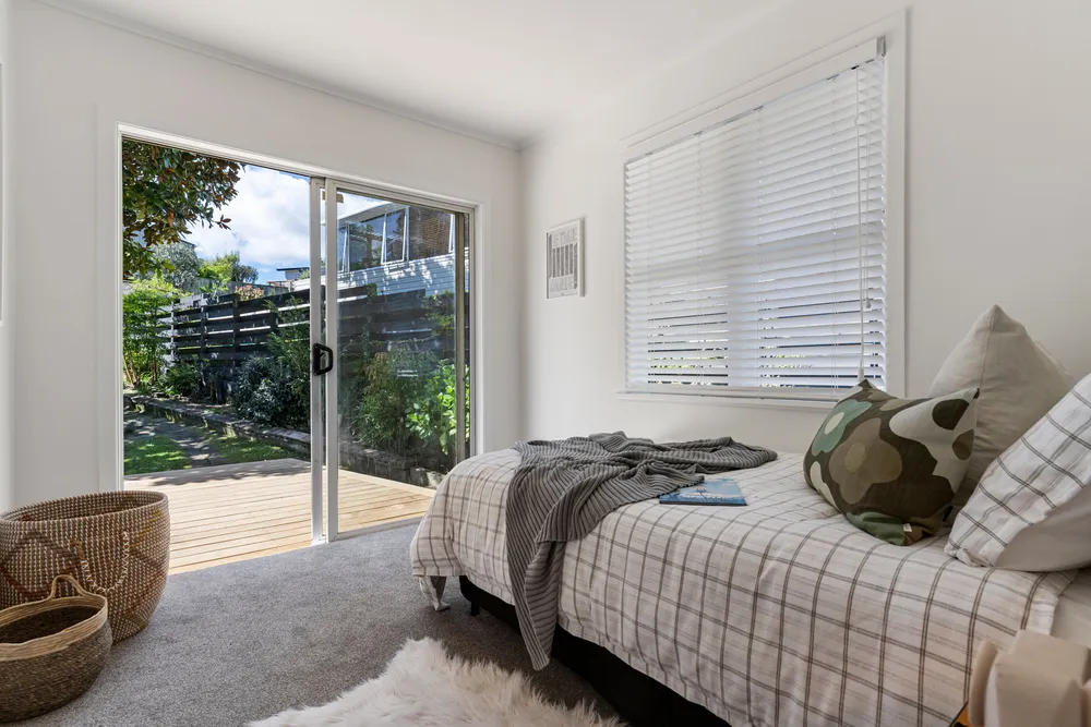 Photos of 15 Rosecamp Road