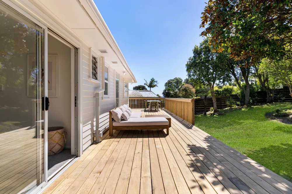 Photos of 15 Rosecamp Road