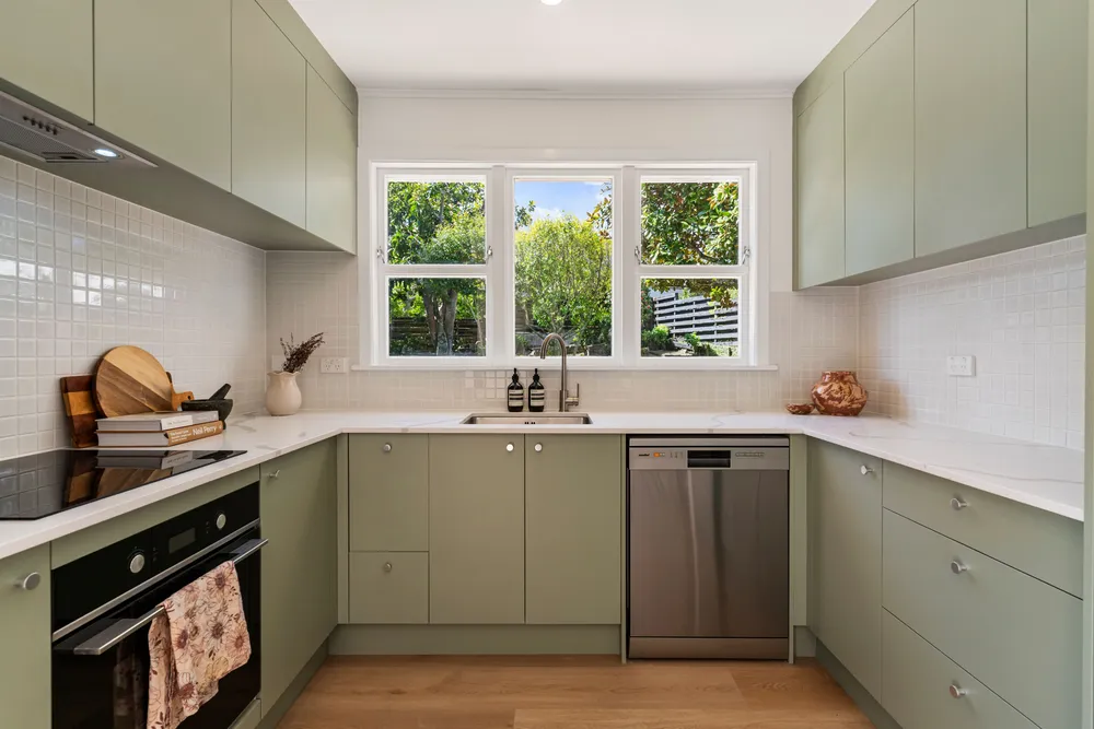 Photos of 15 Rosecamp Road