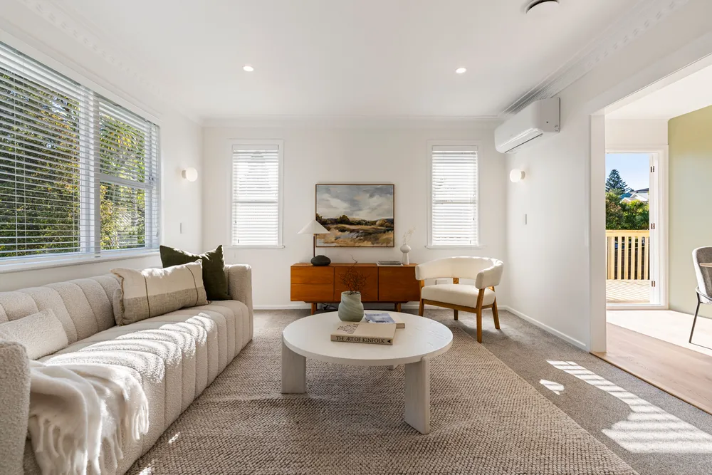 Photos of 15 Rosecamp Road