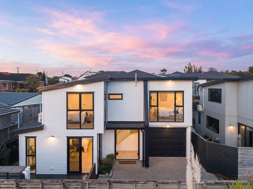 Photos of 15D Addison Street