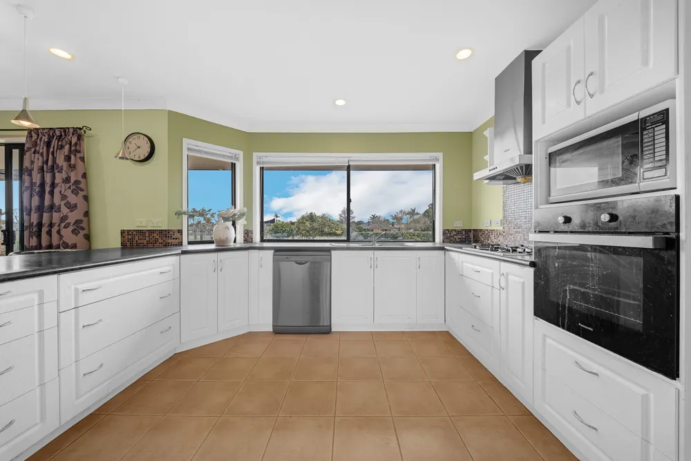 Photos of 25 Castlehill Court