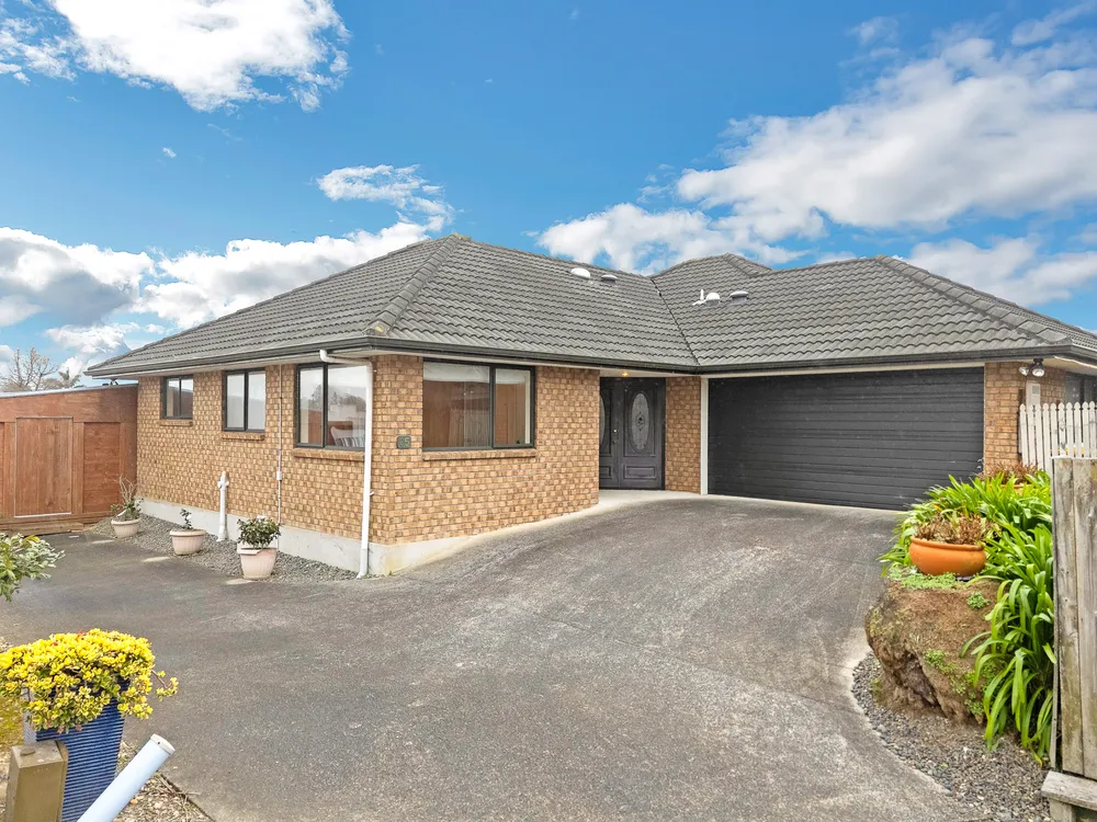 Photos of 25 Castlehill Court