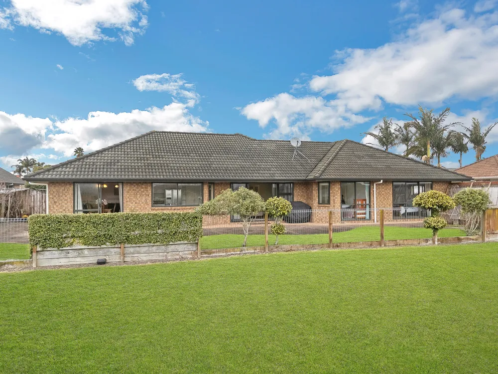 Photos of 25 Castlehill Court