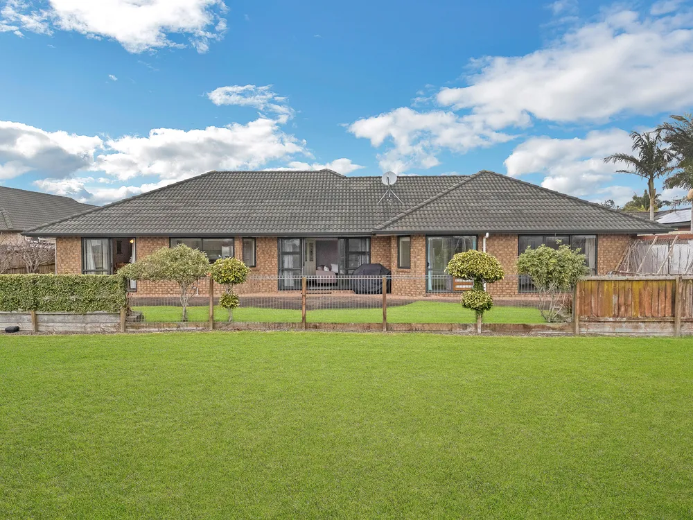 Photos of 25 Castlehill Court