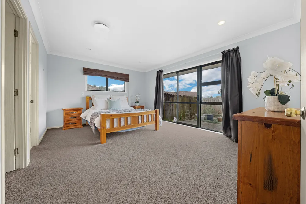 Photos of 25 Castlehill Court
