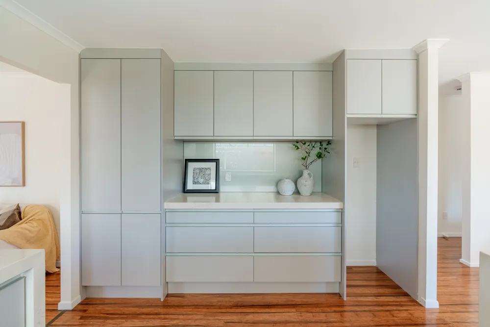 Photos of 37 Vanderbilt Parade
