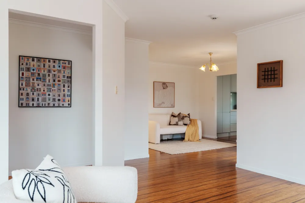Photos of 37 Vanderbilt Parade